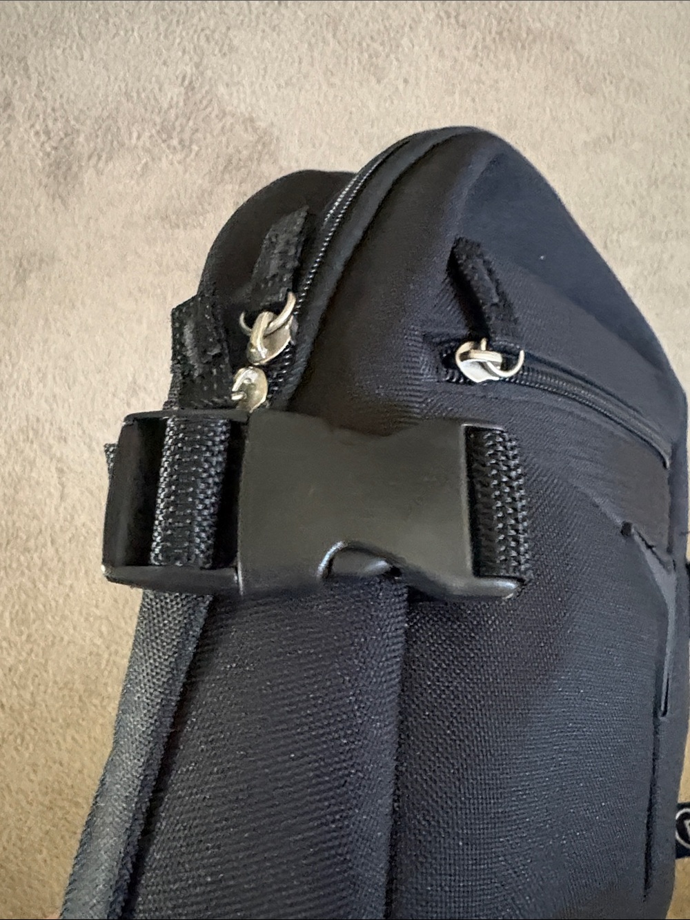 New Black Compact Backpack - Picture 6 of 7